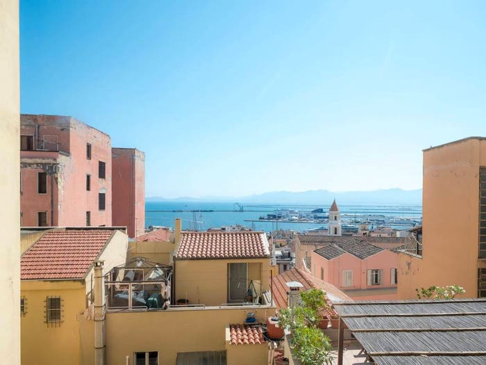 Appartamento trilocale in vendita in Piazza Martiri d'Italia, Marina, Cagliari