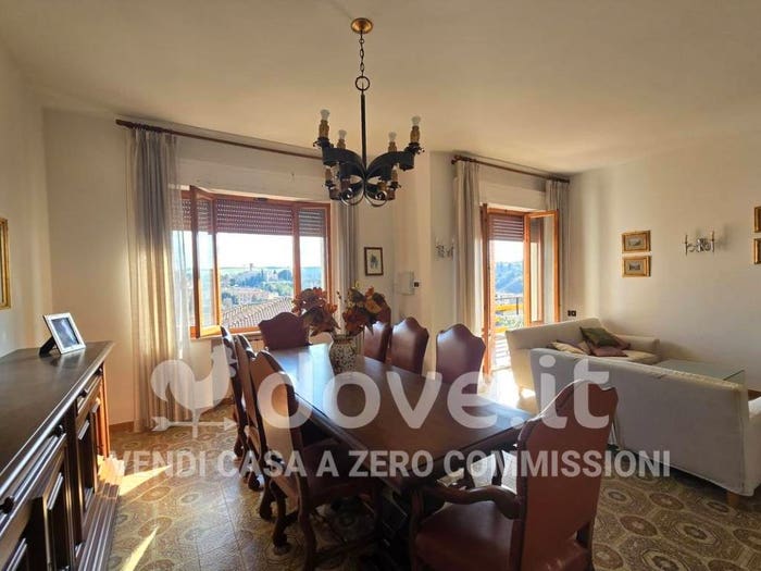Casa con 6 locali in vendita in Via Belvedere, Centro, Asciano
