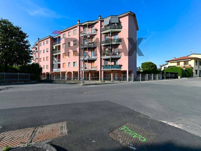 Appartamento trilocale in vendita in Via Mazzini, Centro, Paullo