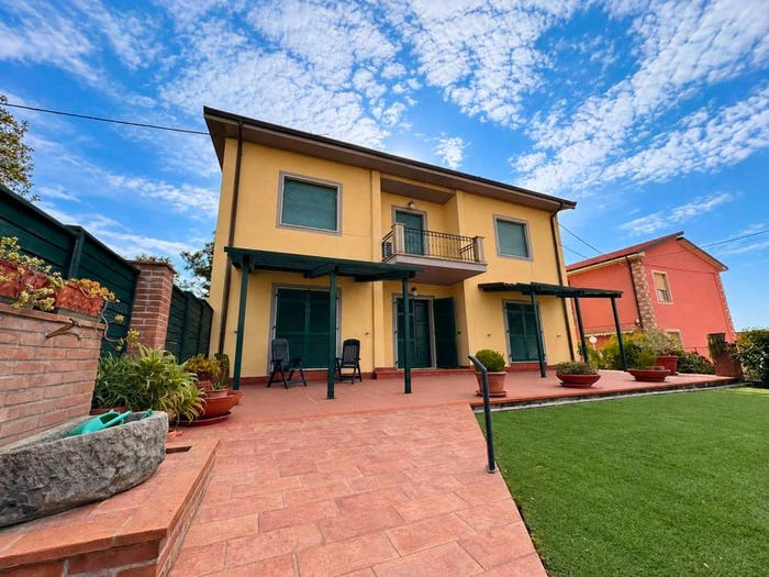 Casa con 6 locali in vendita in Via Elso Sommovigo, Centro, Arcola