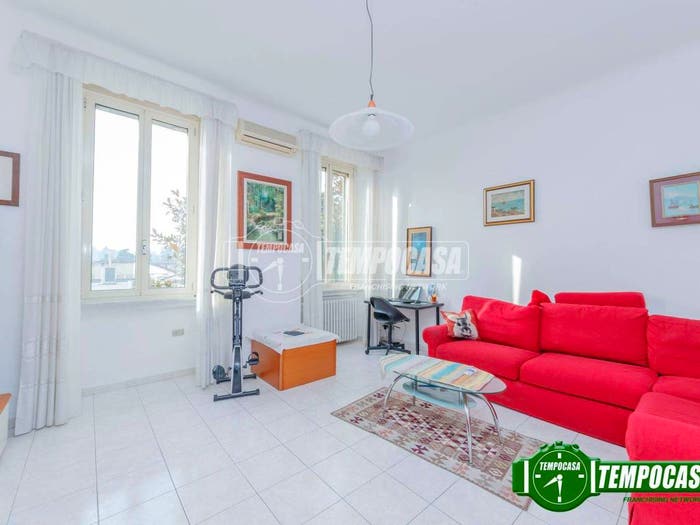 Appartamento quadrilocale in vendita in Viale Certosa, Certosa, Milano