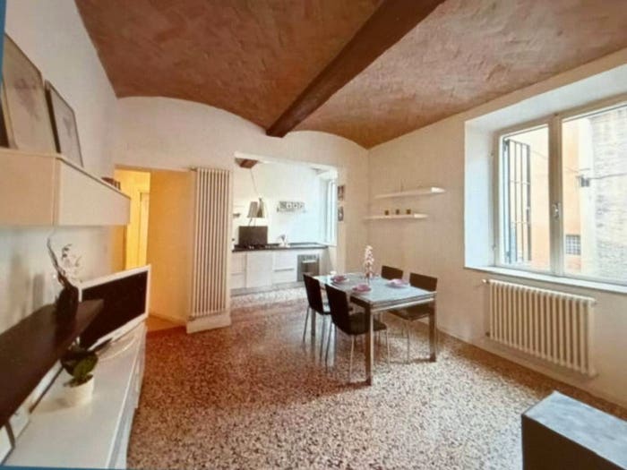 Appartamento bilocale in vendita in Via Sant'Agostino, Centro Storico, Modena