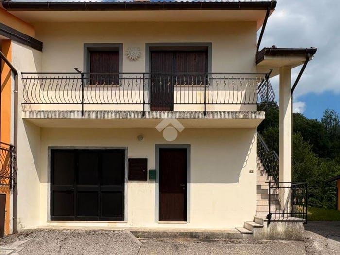 Casa bilocale in vendita in Frazione Micottis, Lusevera