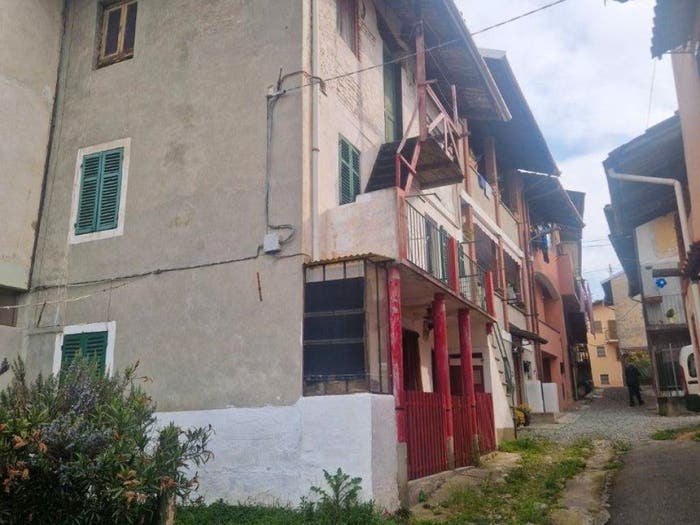Casa trilocale in vendita in Pralungo