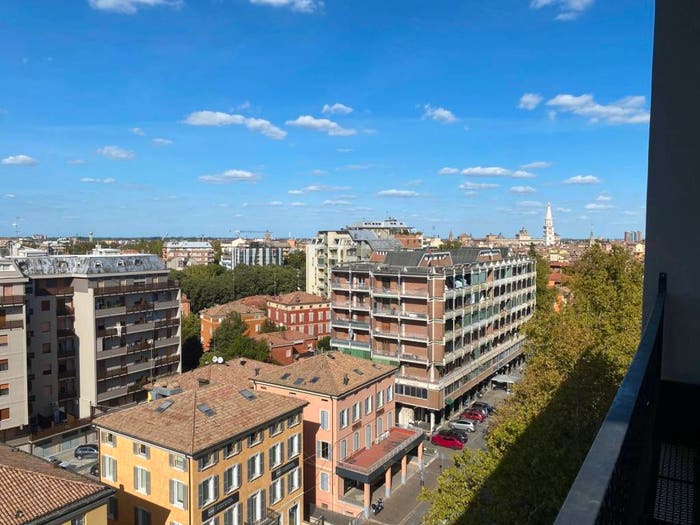 Casa quadrilocale in vendita in Piazzale Risorgimento, Viali, Modena