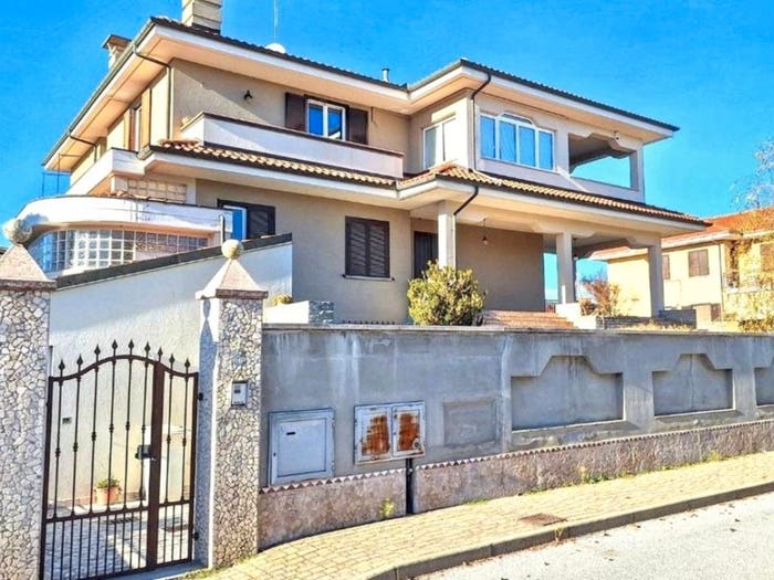 Casa con 6 locali in vendita in Via Xxv Aprile, Centro, Bene Vagienna