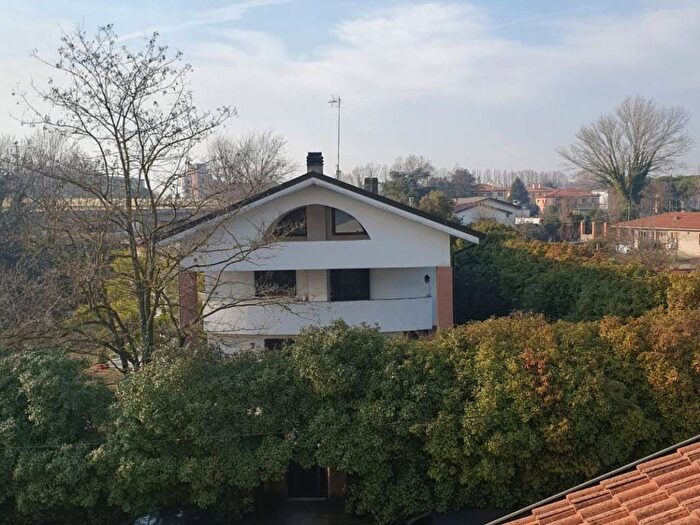Casa con 6 locali in vendita in Via Terraglio, Cipressina, Venezia
