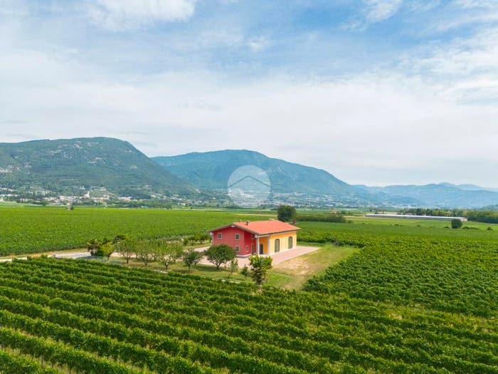 Casa quadrilocale in vendita in Via Coraine, Costermano sul Garda