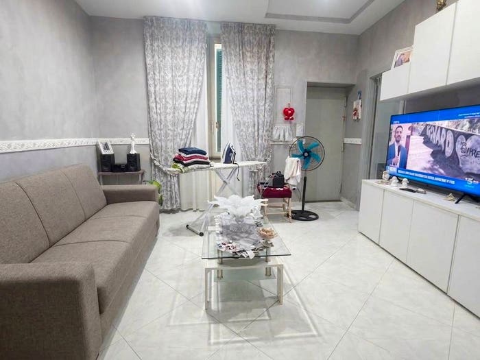 Appartamento quadrilocale in vendita in Via Cristallini, Sanità, Napoli
