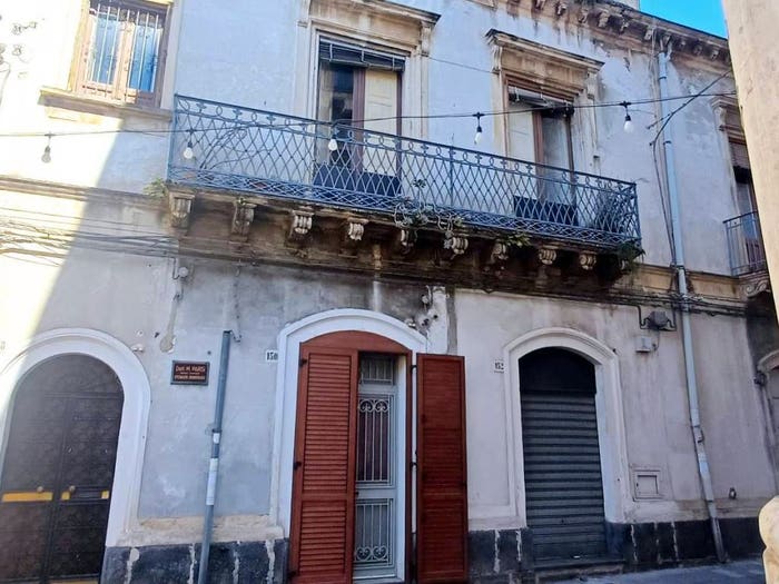 Casa con 5 locali in vendita in Carolina, Centro, Giarre
