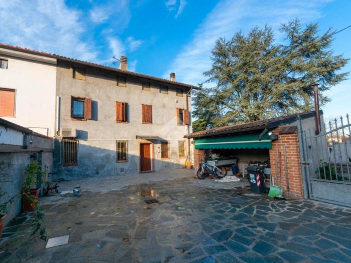 Casa con 6 locali in vendita in Via Regione Verde, Centro, Morano sul Po