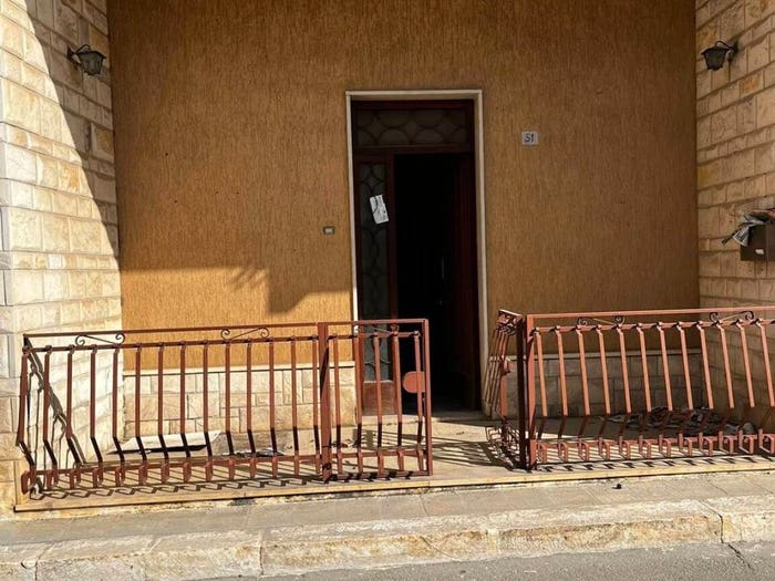 Appartamento con 5 locali in vendita in Montenero, Centro, Carmiano