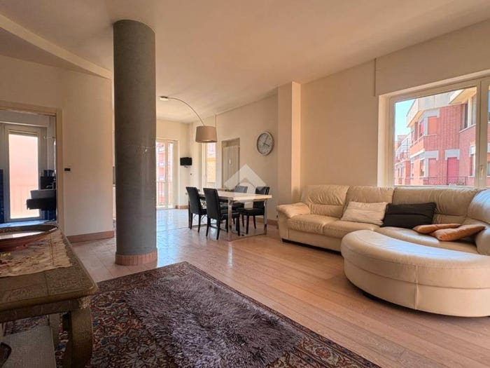 Appartamento con 5 locali in vendita in Via Pietro Bigatti, Corso Dante, Asti