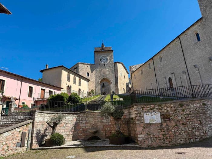 Appartamento quadrilocale in vendita in Via Boccanera, Centro, Monteleone di Spoleto