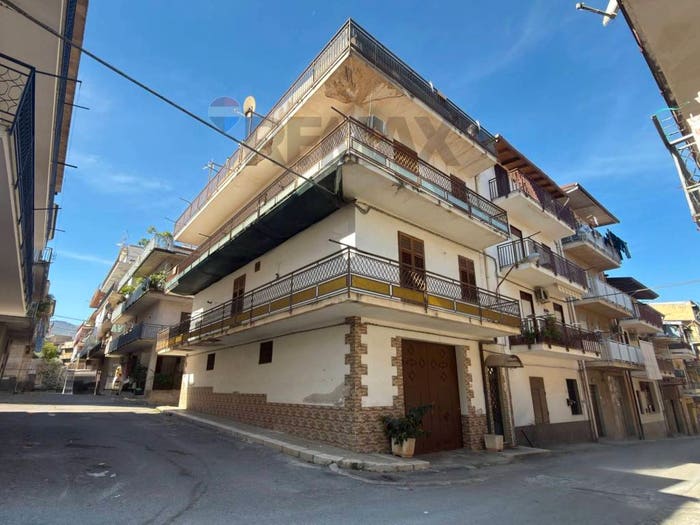 Appartamento trilocale in vendita in Via Filippo Guastella, Centro, Misilmeri