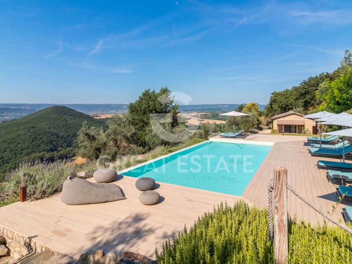Casa con 6 locali in vendita in Orvieto