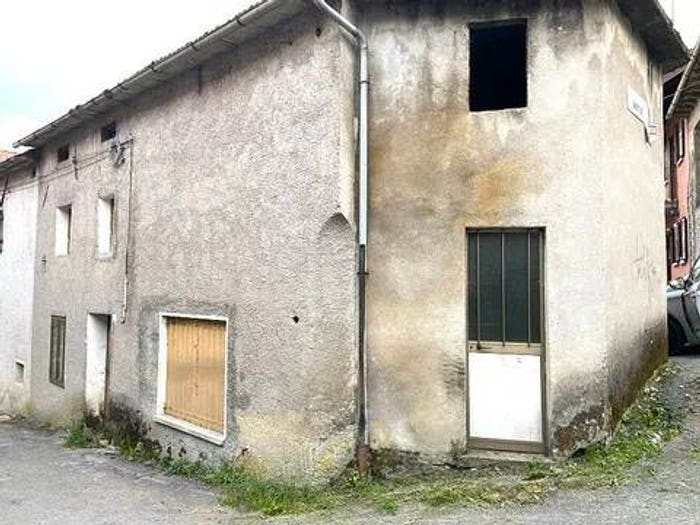 Casa quadrilocale in vendita in Via Venal, Alpago