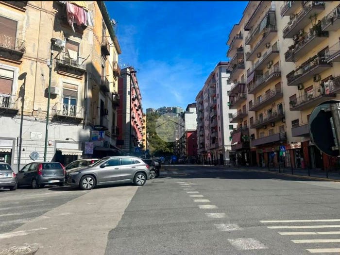 Appartamento bilocale in affitto in Via Cumana, Fuorigrotta, Napoli