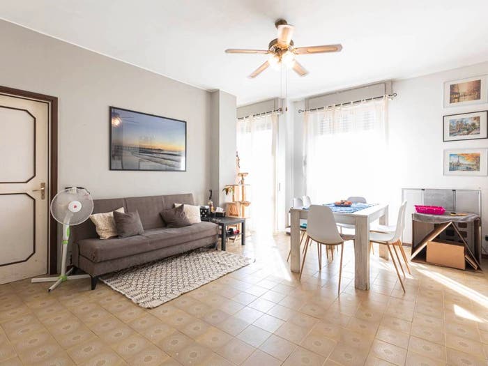 Appartamento trilocale in vendita in Via Enrico Toti, Centro, Carugo