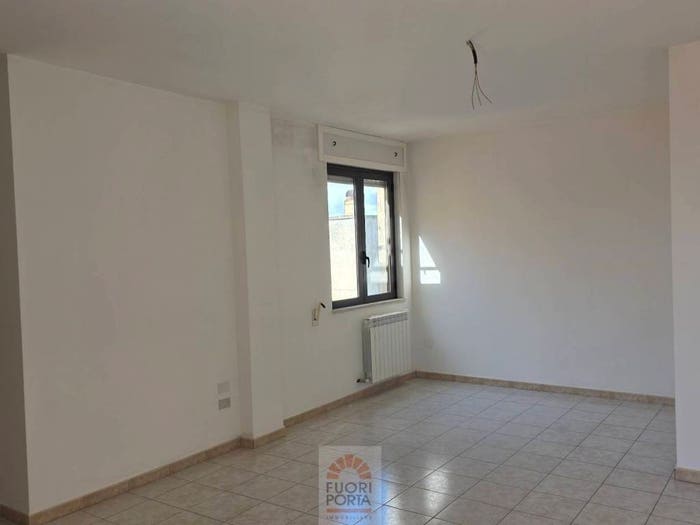 Appartamento trilocale in vendita in Via G Vernazza, Castri di Lecce
