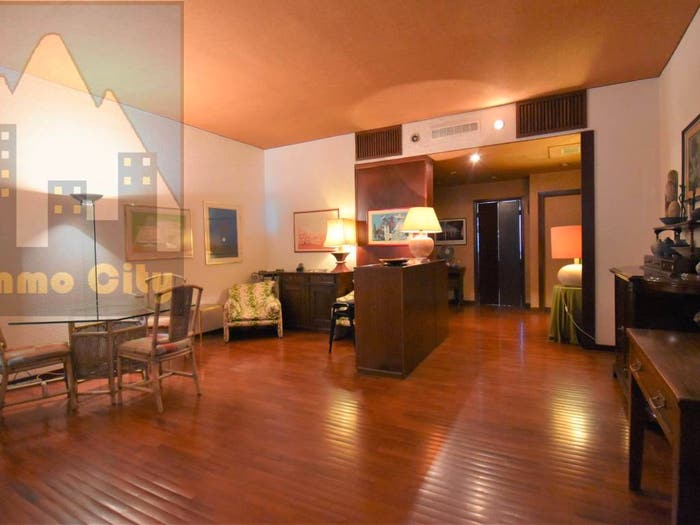 Casa con 6 locali in vendita in Viale Giosuè Carducci, San Concordio, Lucca