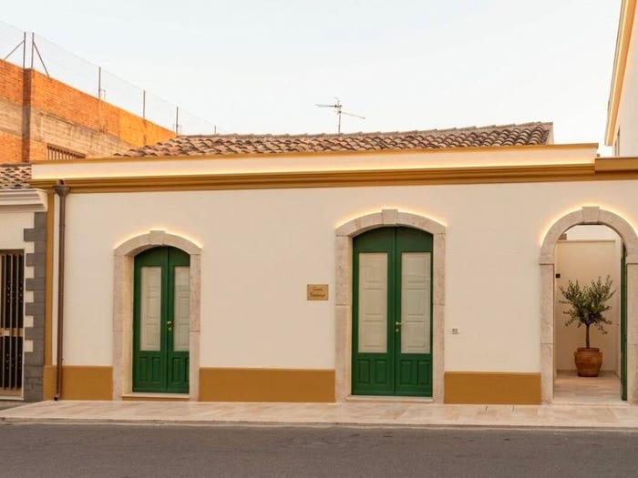 Casa con 5 locali in vendita in Via Lapide Nuova, Calatabiano