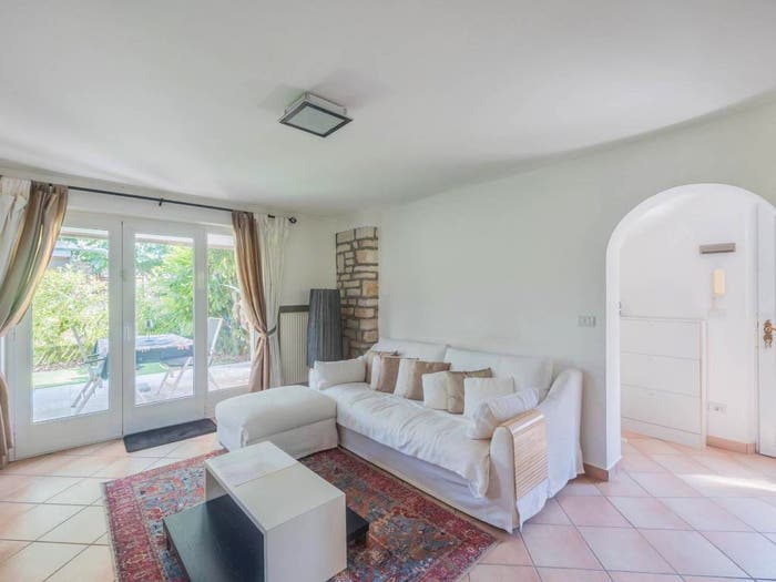 Appartamento trilocale in vendita in Via Vittorio Alfieri, Centro, Peschiera del Garda