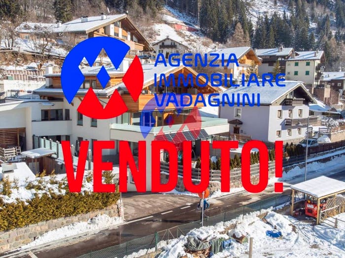 Appartamento trilocale in vendita in Via Indipendenza, Centro, Predazzo