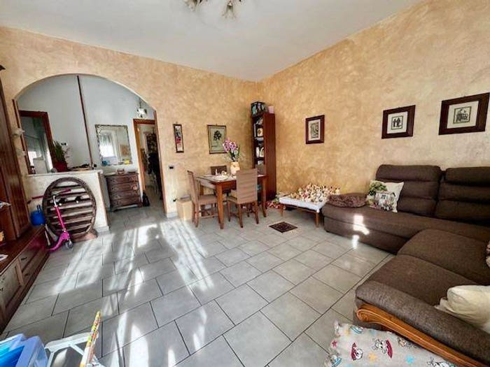 Appartamento quadrilocale in vendita in Marina di Carrara, Carrara