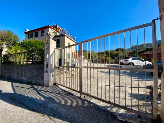 Appartamento trilocale in vendita in Salita Costa Fredda, Molassana, Genova