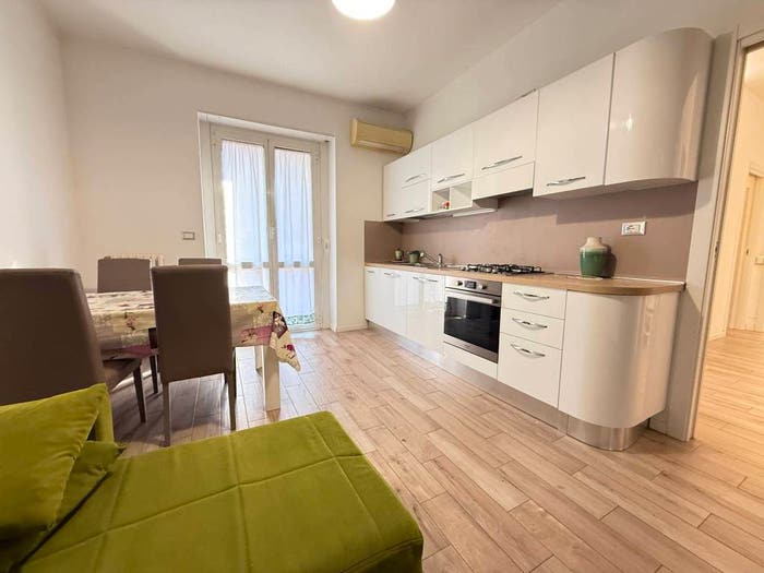 Appartamento trilocale in vendita in Piazzale Siena, Milano