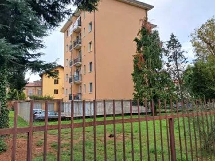 Appartamento trilocale in vendita in Via Folletta, Abbiategrasso