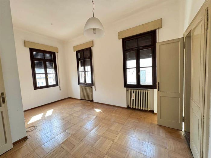 Appartamento quadrilocale in vendita in Zona Manfredini Rivadolmo Pesare, Este