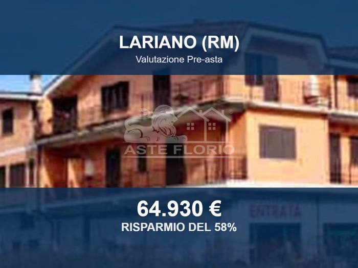 Appartamento trilocale in vendita in Via Napoli, Centro, Lariano