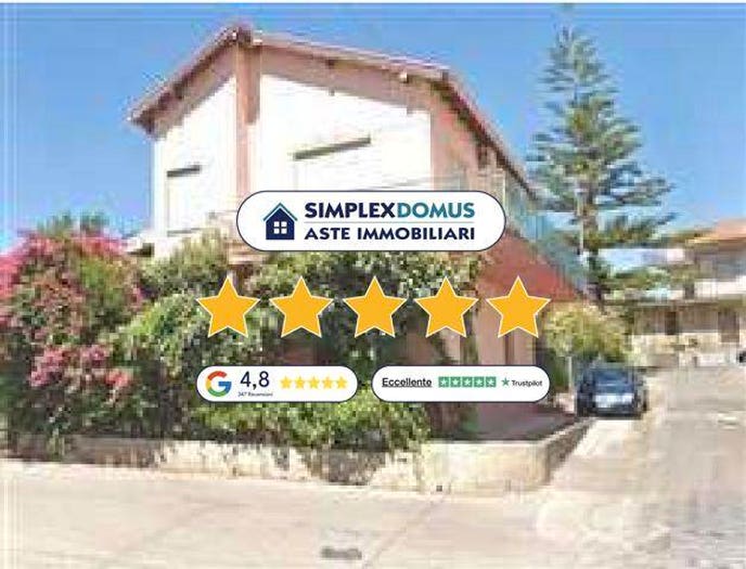 Appartamento con 5 locali in vendita in Contrada Malvicino, Centro, Capo d'Orlando