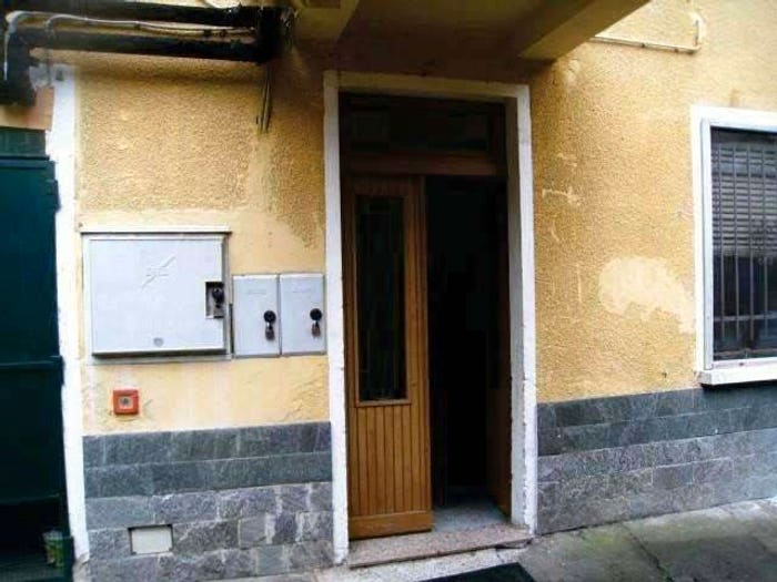 Appartamento trilocale in vendita in Via Marconi, Castello, Castelveccana