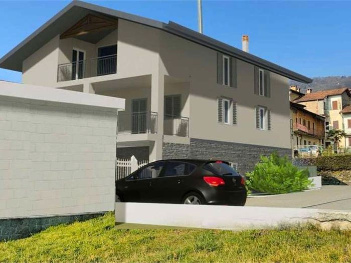 Casa con 5 locali in vendita in Via Vittorio Emanuele, Centro, Nebbiuno