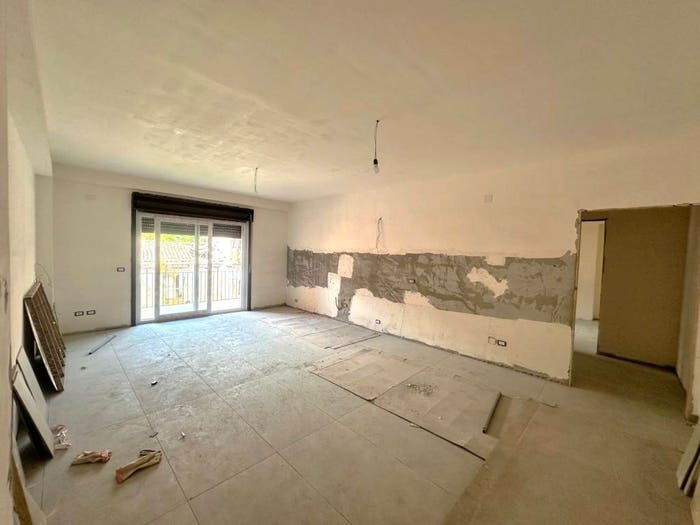 Appartamento trilocale in vendita in Via Piedimonte, Santa Venera Portosalvo, Mascali