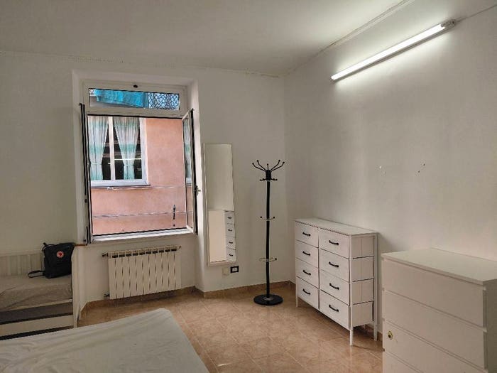 Appartamento trilocale in vendita in Vico del Fieno, Caricamento, Genova