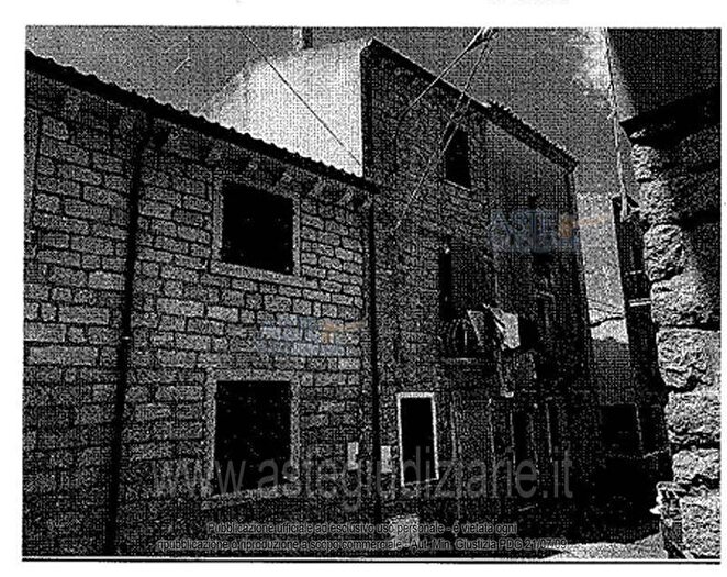 Appartamento con 6 locali in vendita in Via Mannu, Calangianus