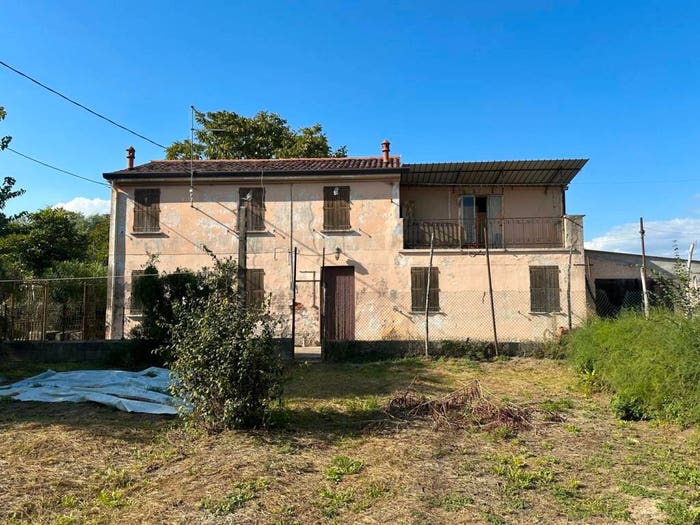 Casa quadrilocale in vendita in VIA MOLINELLO SNC, Urbana