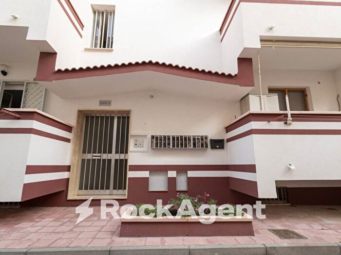 Appartamento monolocale in vendita in Via Martiri di Cefalonia d, Catanzaro Lido, Catanzaro