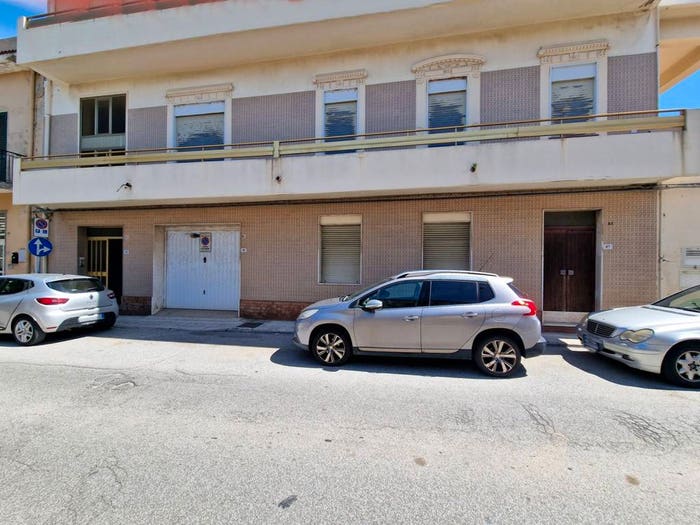 Appartamento trilocale in vendita in Via Libertà, San Pietro Santa Maria delle Grazie, Milazzo