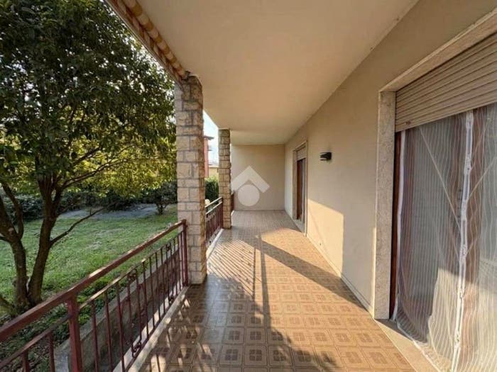 Casa quadrilocale in vendita in Via Mons Bonassi, Sarnico