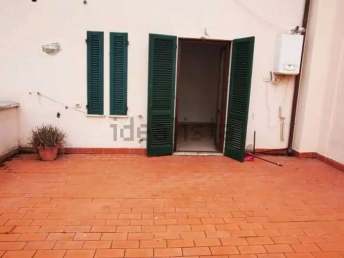 Appartamento con 6 locali in vendita in Cecina Centro, Cecina