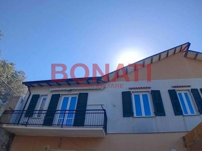 Appartamento con 5 locali in vendita in Via della Repubblica, Albiano Magra, Aulla