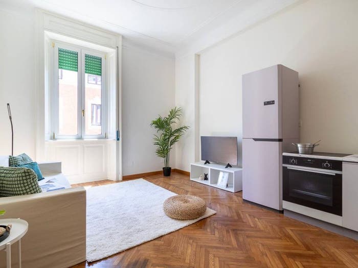 Appartamento trilocale in vendita in Piazzale Aquileia, Dezza, Milano