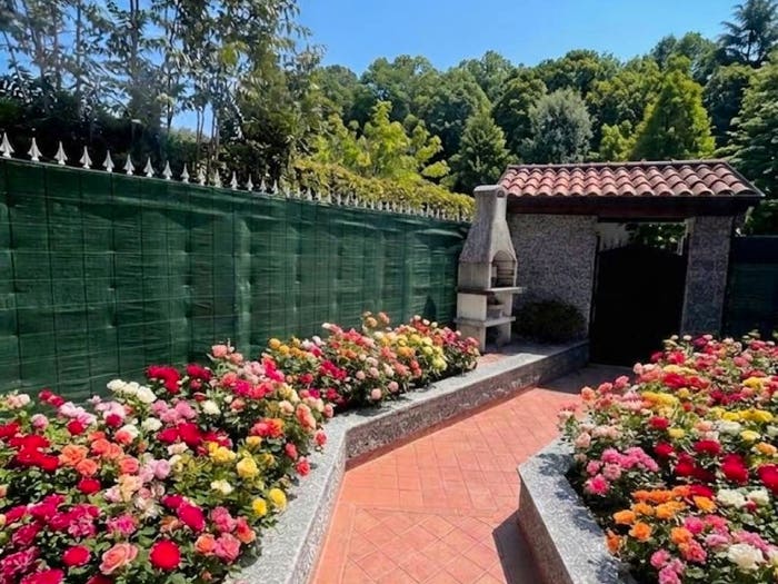 Casa quadrilocale in vendita in Piazza Giorgio Simone Ohm, Barona, Milano