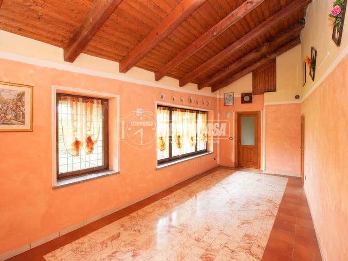 Appartamento quadrilocale in vendita in Via Aldo Bracco, Lisio