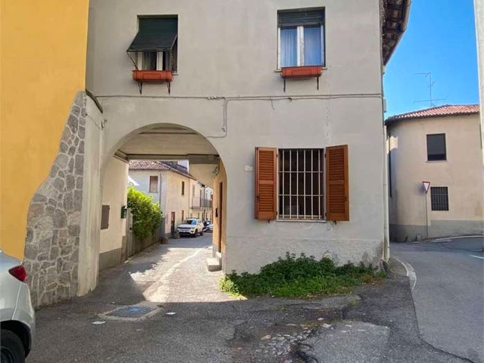 Appartamento bilocale in vendita in Via Villa Giovio, Breccia Lazzago, Como